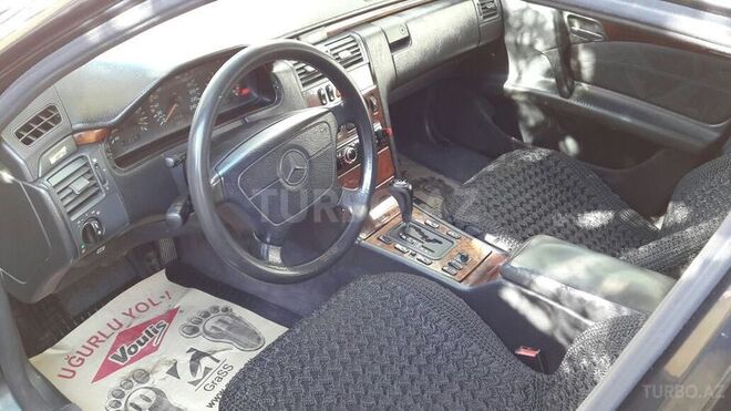 Mercedes E 200 1998, 310,000 km - 2.0 l - Bakı