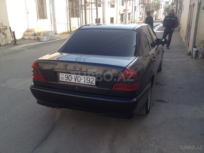 Mercedes C 240 1997, 338,000 km - 2.4 л - Bakı