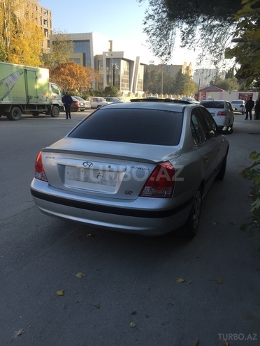 Hyundai Elantra 2003, 235,000 km - 2.0 l - Bakı