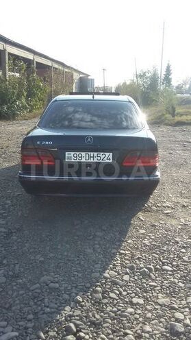 Mercedes E 280 2001, 160,000 km - 2.8 l - Bərdə