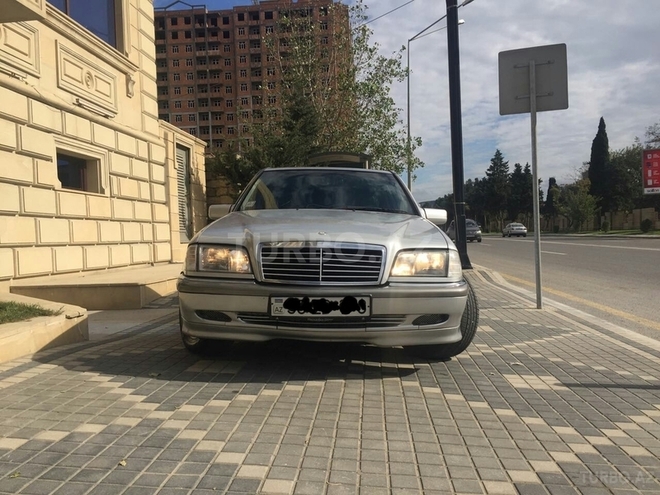 Mercedes C 250 1998, 210,000 km - 2.5 л - Bakı