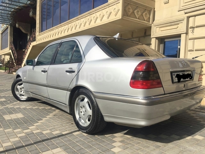 Mercedes C 250 1998, 210,000 km - 2.5 л - Bakı