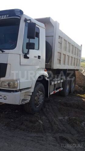 HOWO Sinotruk 2008, 400,000 km - 9.5 l - Bakı