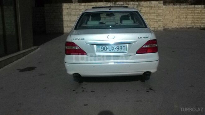 Lexus LS 430 2004, 235,000 km - 4.3 l - Bakı