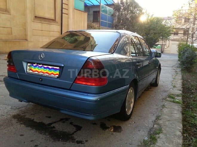 Mercedes C 180 1999, 2,300,456 km - 1.8 l - Bakı