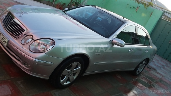 Mercedes E 270 2002, 30,000 km - 2.7 l - Bakı