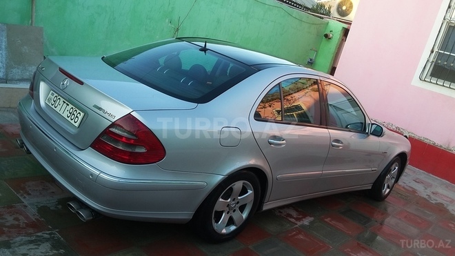 Mercedes E 270 2002, 30,000 km - 2.7 l - Bakı
