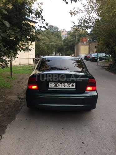 Opel Vectra 1999, 262,000 km - 1.6 l - Bakı