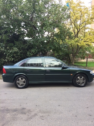 Opel Vectra 1999, 262,000 km - 1.6 l - Bakı