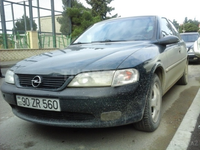 Opel Vectra 1997, 220,000 km - 1.8 l - Bakı
