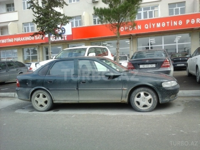 Opel Vectra 1997, 220,000 km - 1.8 l - Bakı