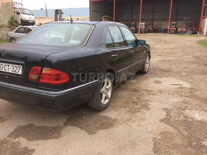 Mercedes E 280 1997, 25,000 km - 2.8 l - Sumqayıt