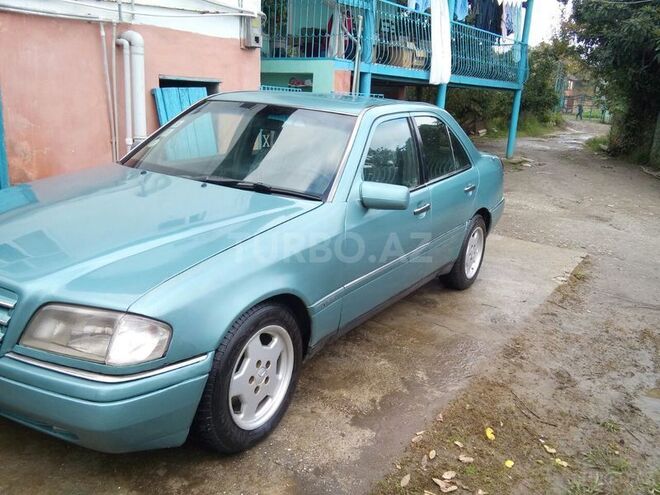 Mercedes C 220 1994, 313,000 km - 2.2 l - Astara