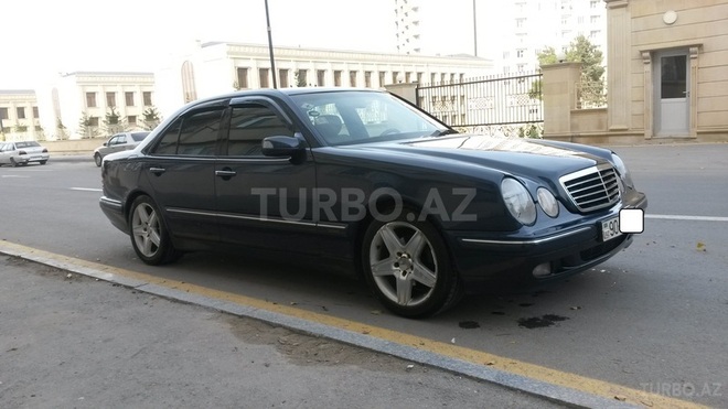 Mercedes E 240 2000, 214,000 km - 2.4 l - Bakı