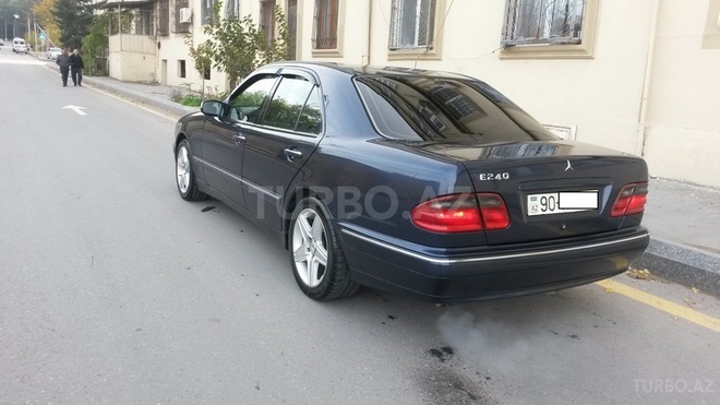 Mercedes E 240 2000, 214,000 km - 2.4 l - Bakı