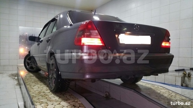 Mercedes C 220 1995, 3,000 km - 2.2 l - Sumqayıt