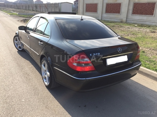 Mercedes E 320 2002, 274,622 km - 3.2 l - Sumqayıt