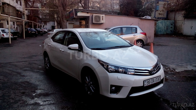 Toyota Corolla 2015, 1,000 km - 1.6 l - Bakı