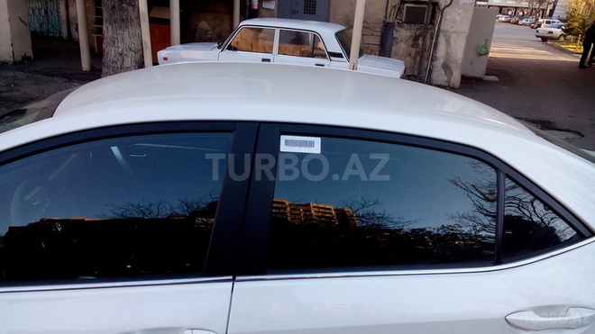 Toyota Corolla 2015, 1,000 km - 1.6 l - Bakı