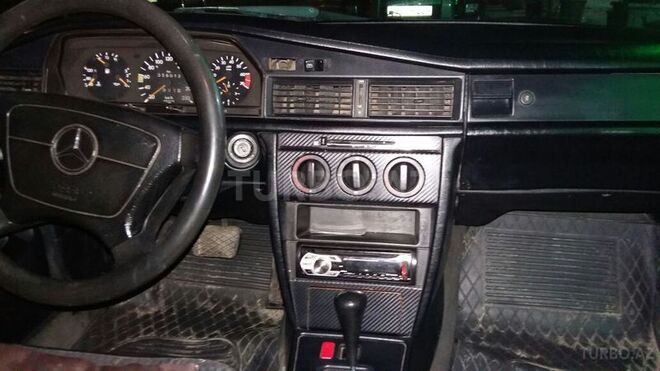 Mercedes 190 1992, 300,000 km - 2.0 л - Bakı