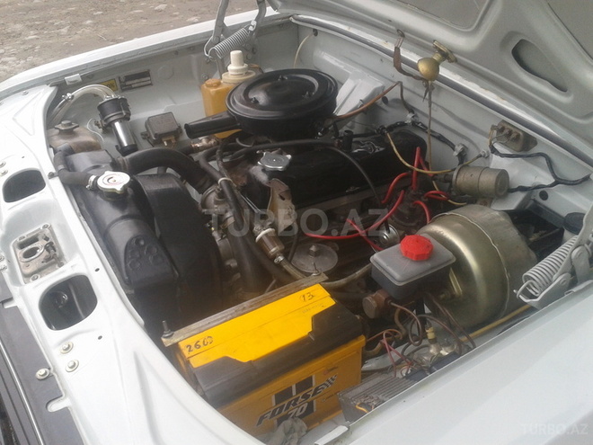 GAZ 24-10 1990, 1,000,000 km - 2.3 l - Qax
