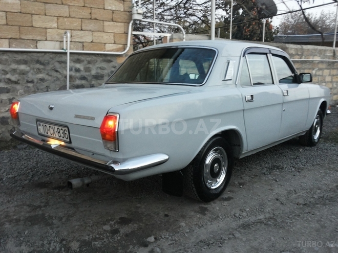 GAZ 24-10 1990, 1,000,000 km - 2.3 l - Qax