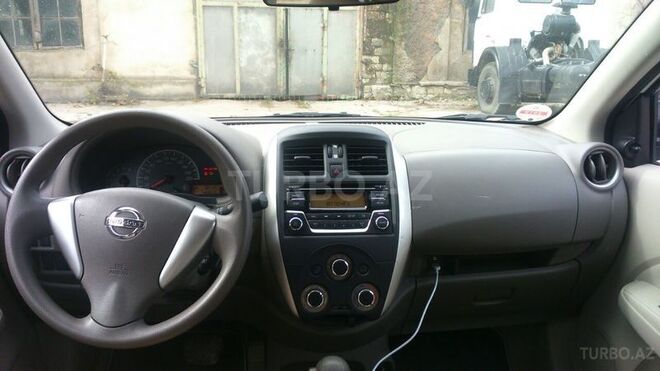Nissan Sunny 2015, 46,600 km - 1.5 l - Bakı