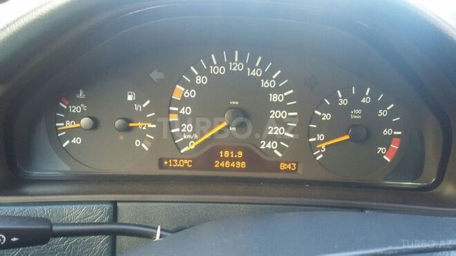 Mercedes E 240 1999, 240,000 km - 2.4 l - Bakı