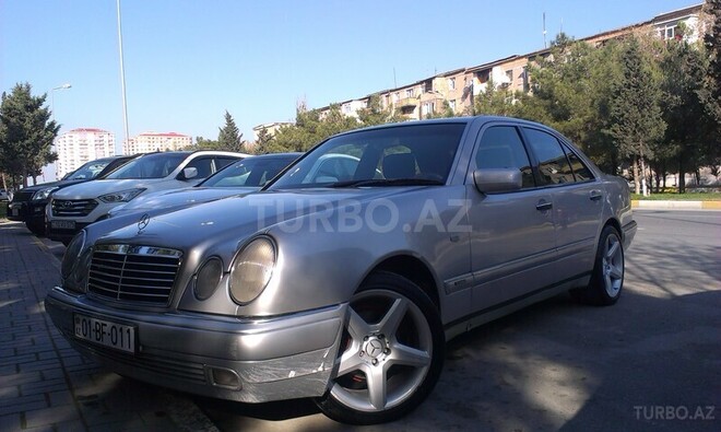 Mercedes E 230 1997, 235,000 km - 2.3 l - Sumqayıt