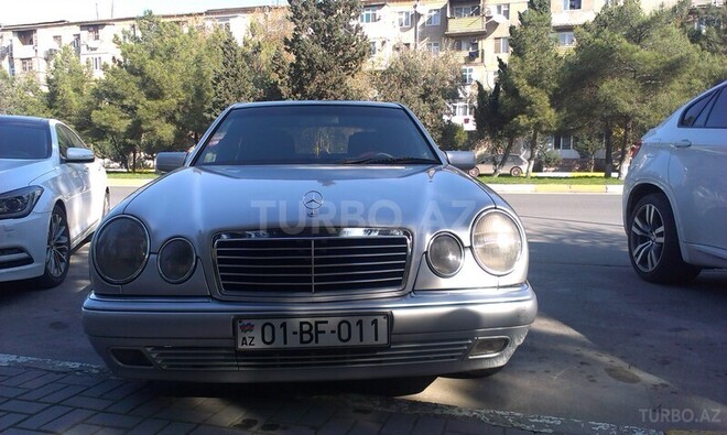 Mercedes E 230 1997, 235,000 km - 2.3 l - Sumqayıt