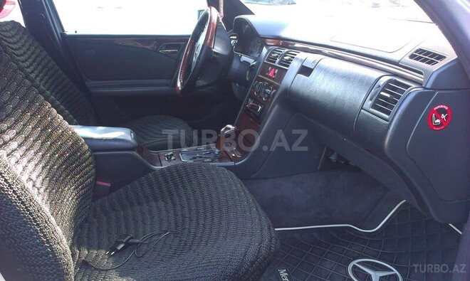 Mercedes E 230 1997, 235,000 km - 2.3 l - Sumqayıt