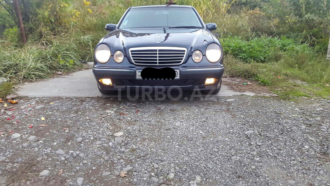 Mercedes E 240 2000, 186,000 km - 2.0 l - Ağdaş