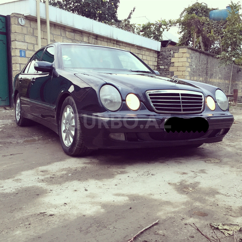 Mercedes E 240 2000, 186,000 km - 2.0 l - Ağdaş