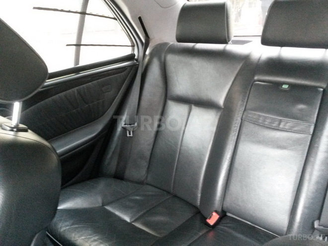 Mercedes E 270 2000, 369,207 km - 2.7 l - Xırdalan