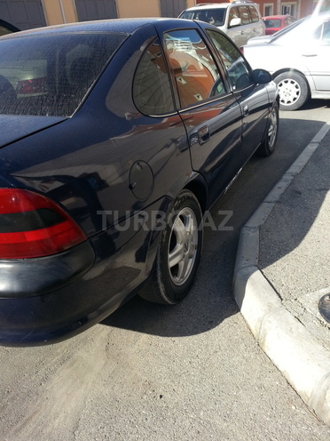 Opel Vectra 1998, 325,623 km - 1.8 l - Bakı