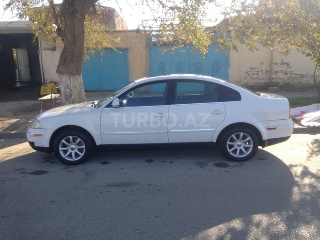 Volkswagen Passat 2003, 170,000 km - 1.8 л - Sumqayıt