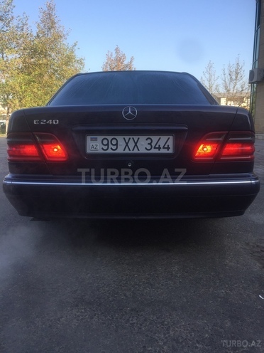Mercedes E 240 2000, 179,000 km - 2.6 l - Sumqayıt