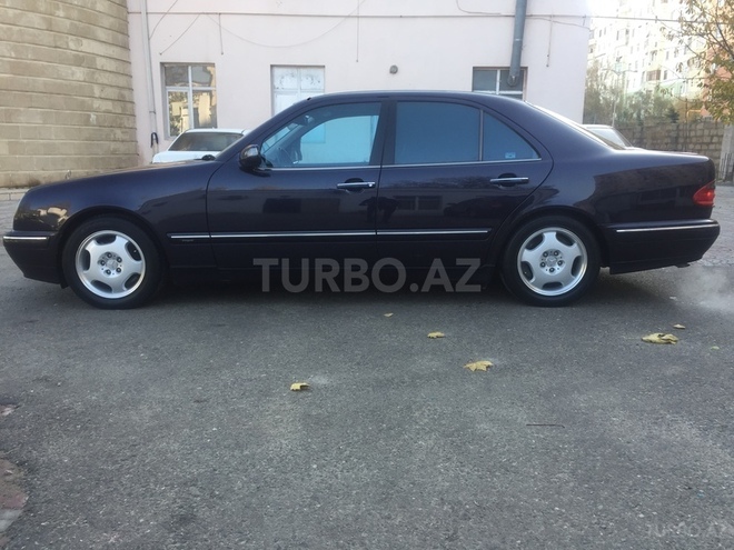 Mercedes E 240 2000, 179,000 km - 2.6 l - Sumqayıt