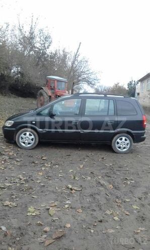 Opel Zafira 2000, 175,715 km - 1.8 л - Qusar