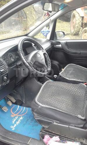 Opel Zafira 2000, 175,715 km - 1.8 л - Qusar