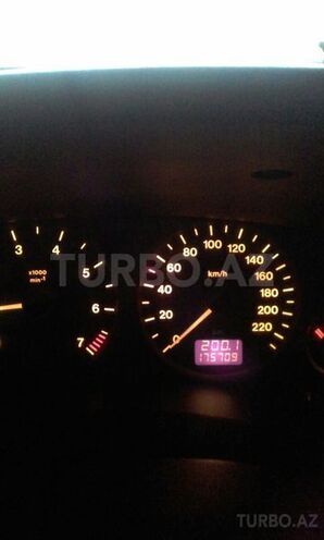 Opel Zafira 2000, 175,715 km - 1.8 л - Qusar