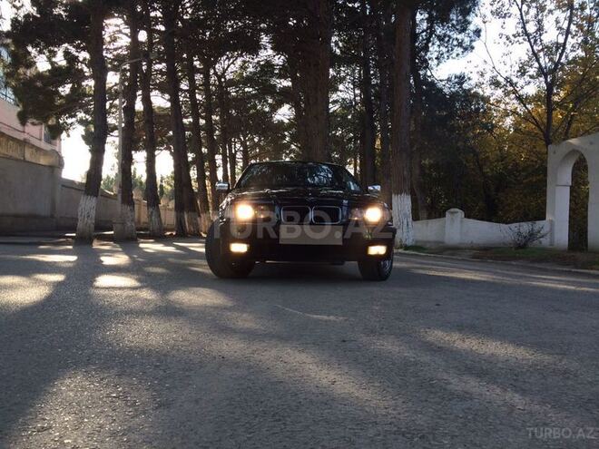 BMW 320 1996, 242,000 km - 2.0 l - Sumqayıt