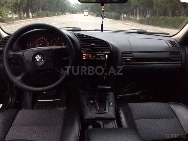 BMW 320 1996, 242,000 km - 2.0 l - Sumqayıt