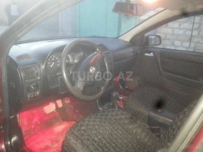 Opel Astra 1999, 164,000 km - 1.6 l - Ağdam
