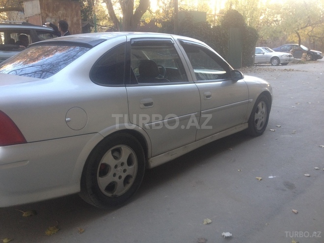 Opel Vectra 2001, 39,000 km - 0.2 l - Bakı