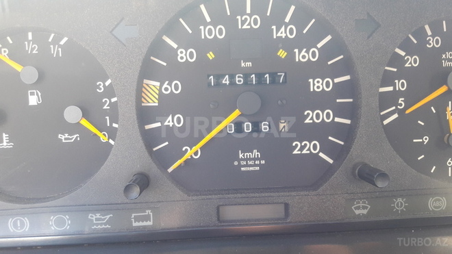 Mercedes E 230 1991, 145,000 km - 0.3 л - Tovuz