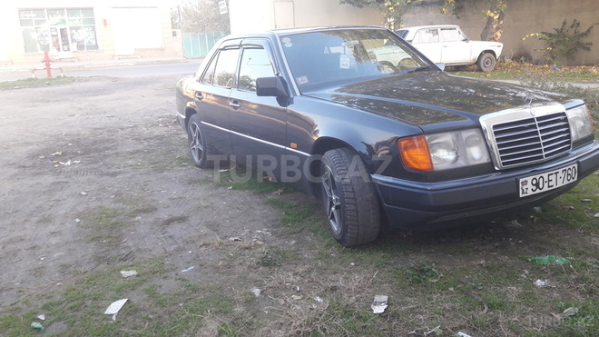Mercedes E 230 1991, 145,000 km - 0.3 л - Tovuz