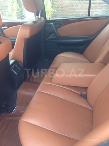 Mercedes E 230 1996, 220,000 km - 2.3 l - Bakı