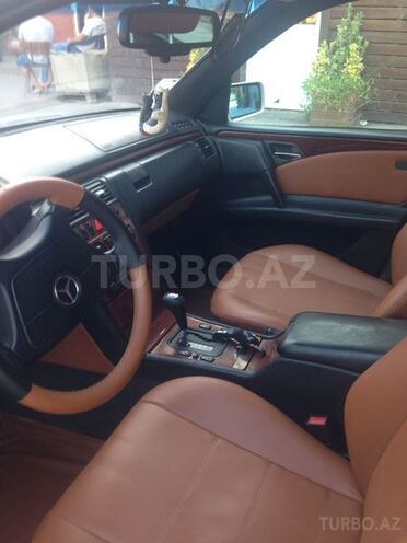 Mercedes E 230 1996, 220,000 km - 2.3 l - Bakı