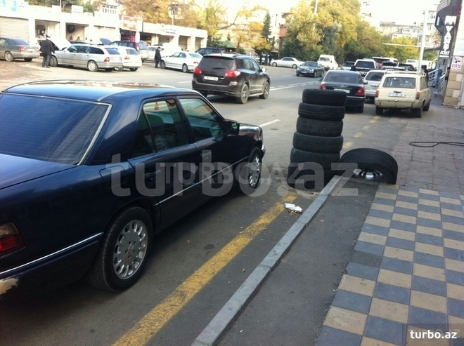 Mercedes E 280 1995, 350,000 km - 2.8 l - Bakı